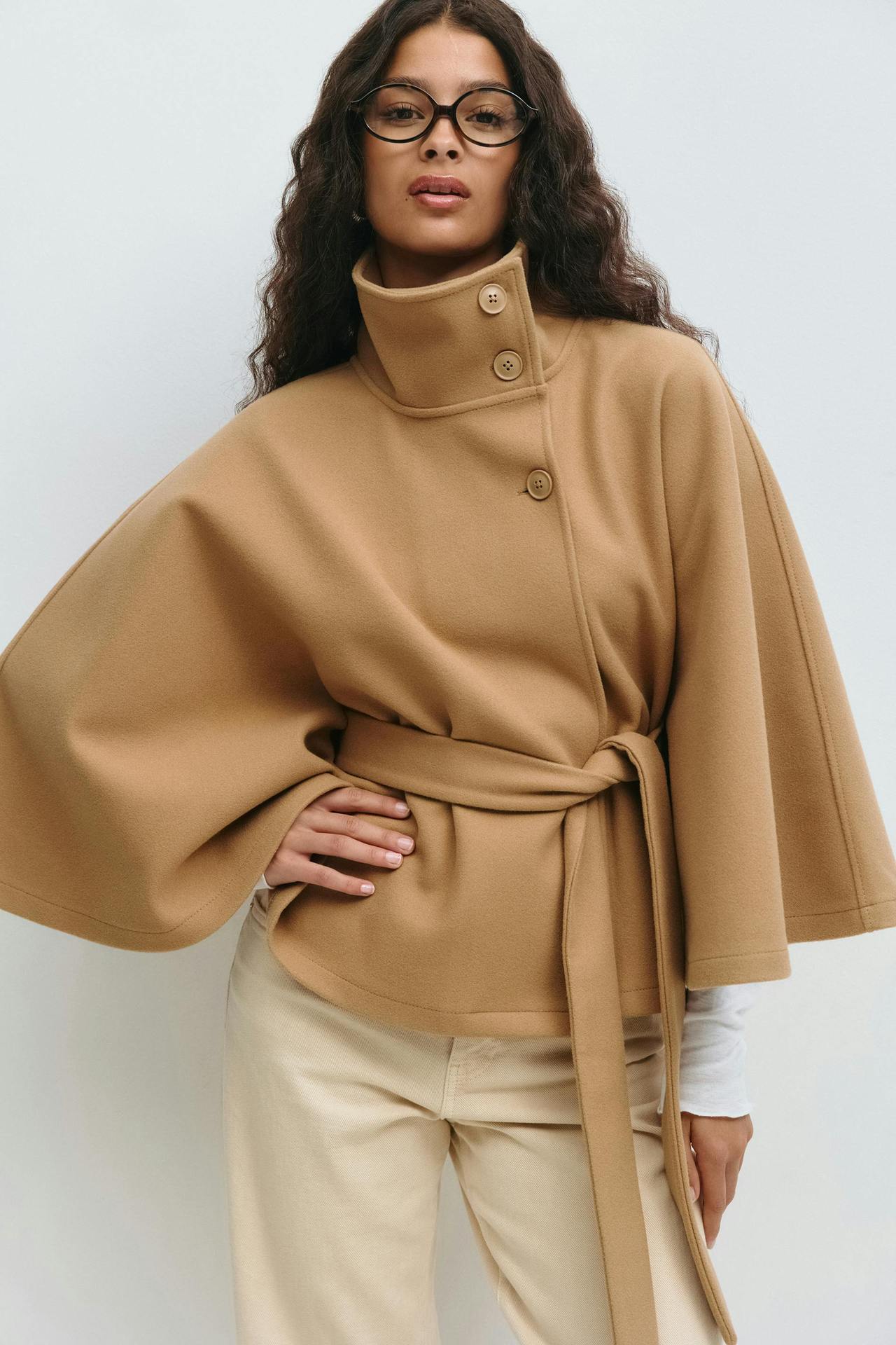 Capella Short Cape Coat – Beige