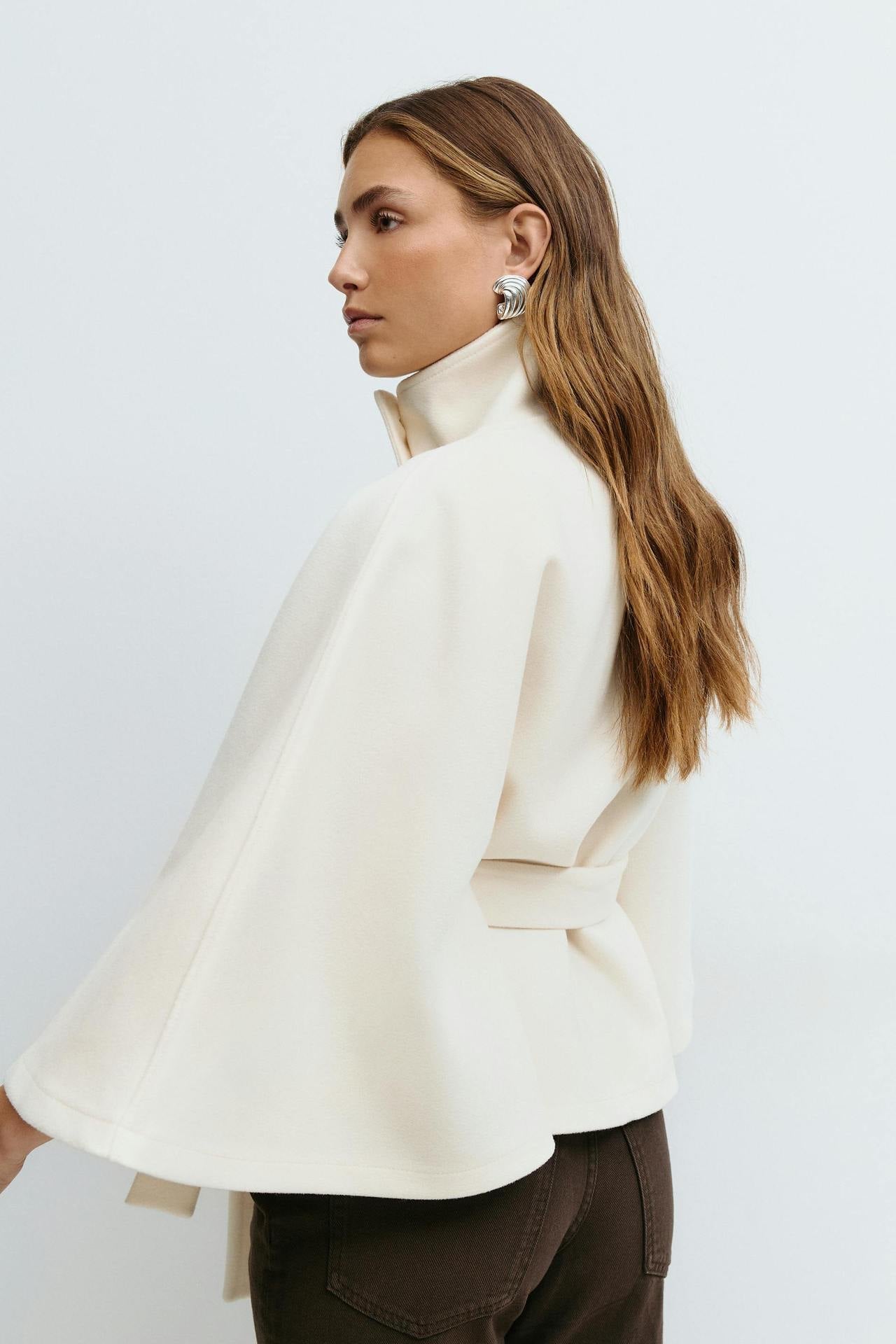 Capella Short Cape Coat – White